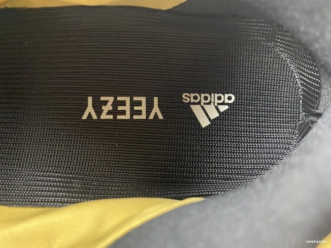 700 MNVN Flux' Boost 'Honey GZ0717 Yeezy 1206